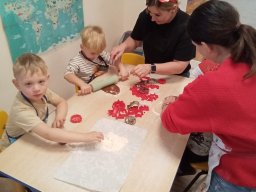 2025-12-02 Piernikowo i lukrowo u Biedronek